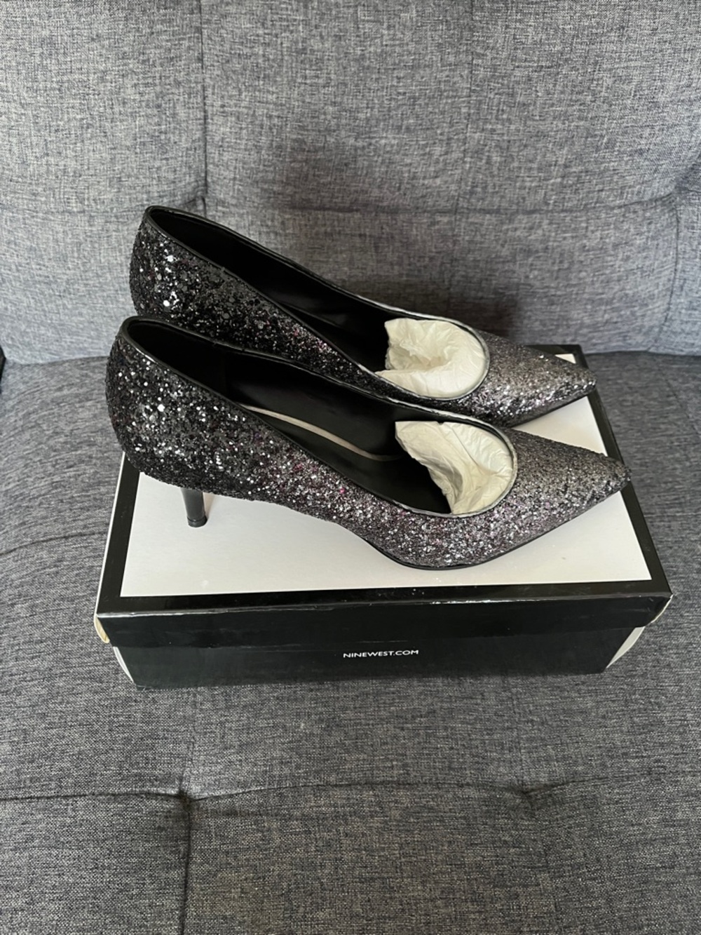 Nine West Black Glitter Pointed Pumps Heels 3 inches Size 10 Like new